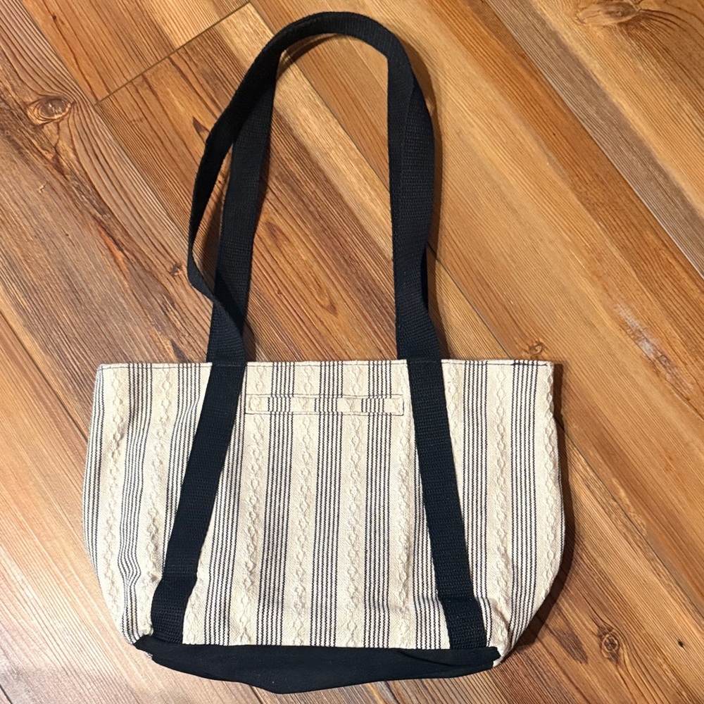 EUC Thirty one Classic Day Bag